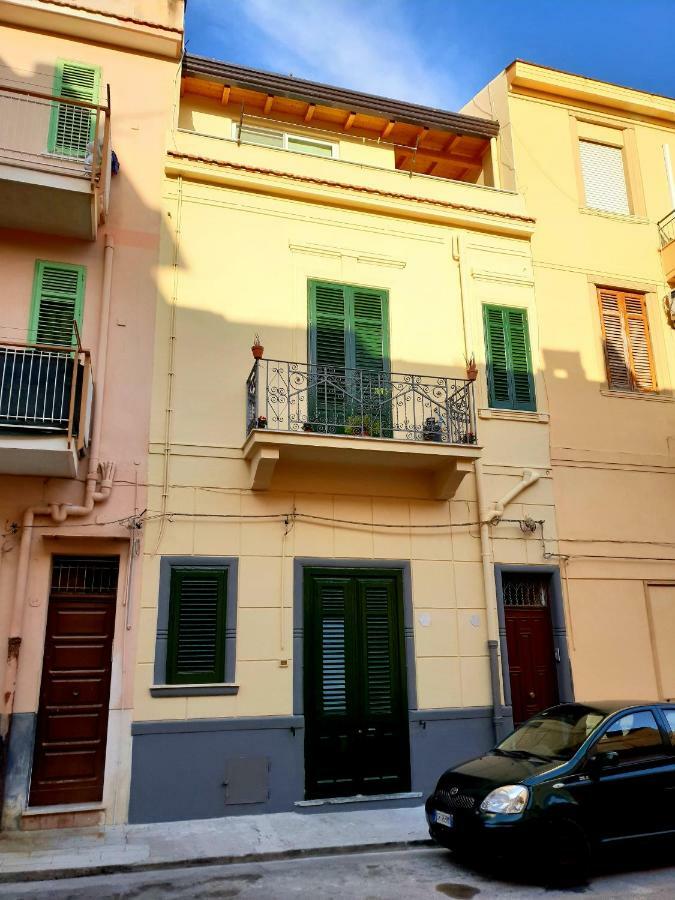 Casa Verdi, Confortevole Bilocale In Centro, 1° P Daire Bagheria Dış mekan fotoğraf